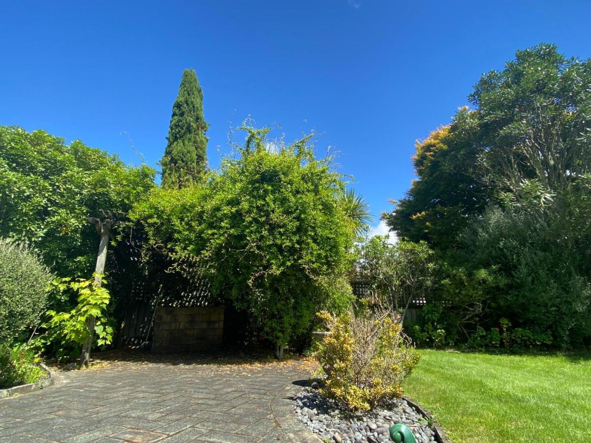 Tranquil Stream Villa Rotorua Exterior foto